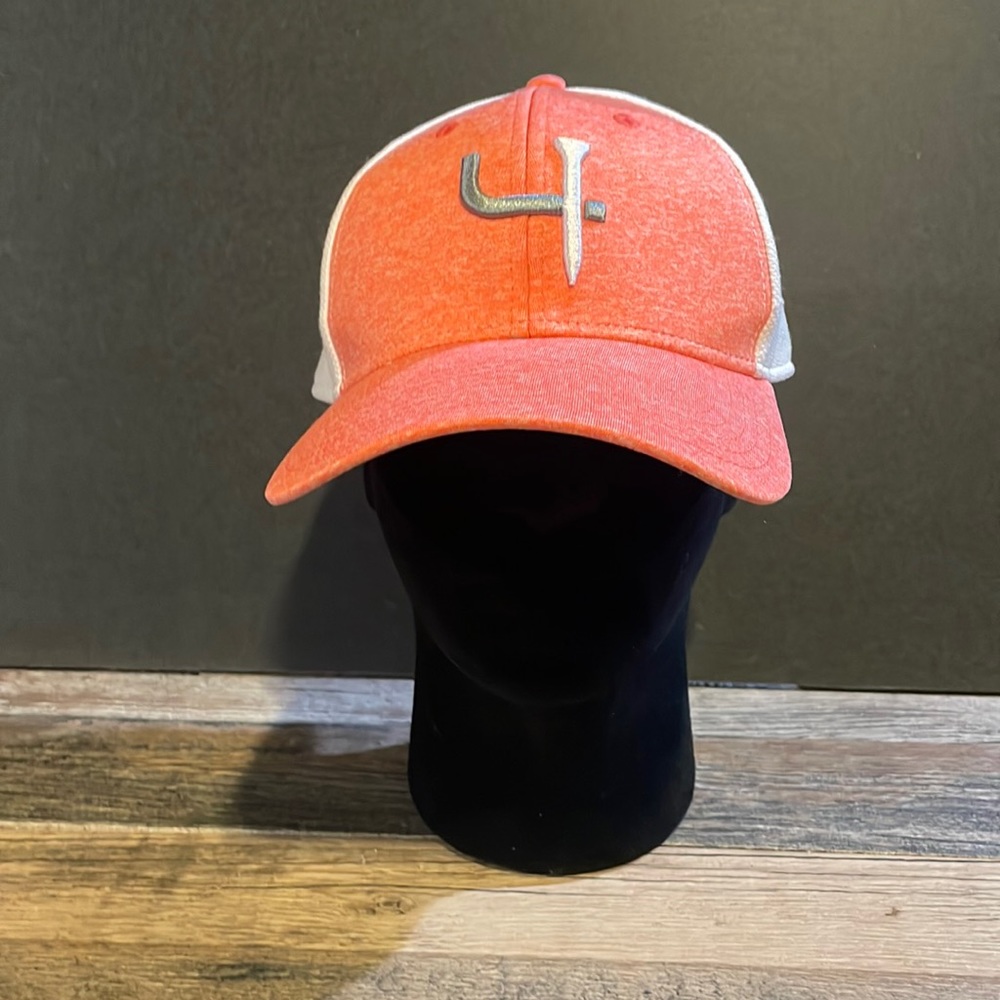 Ouray Par 4 women’s golf hat. Velcro. NWOT.